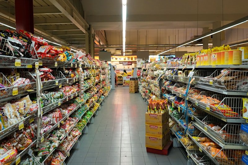 Carrinho de compras em supermercado