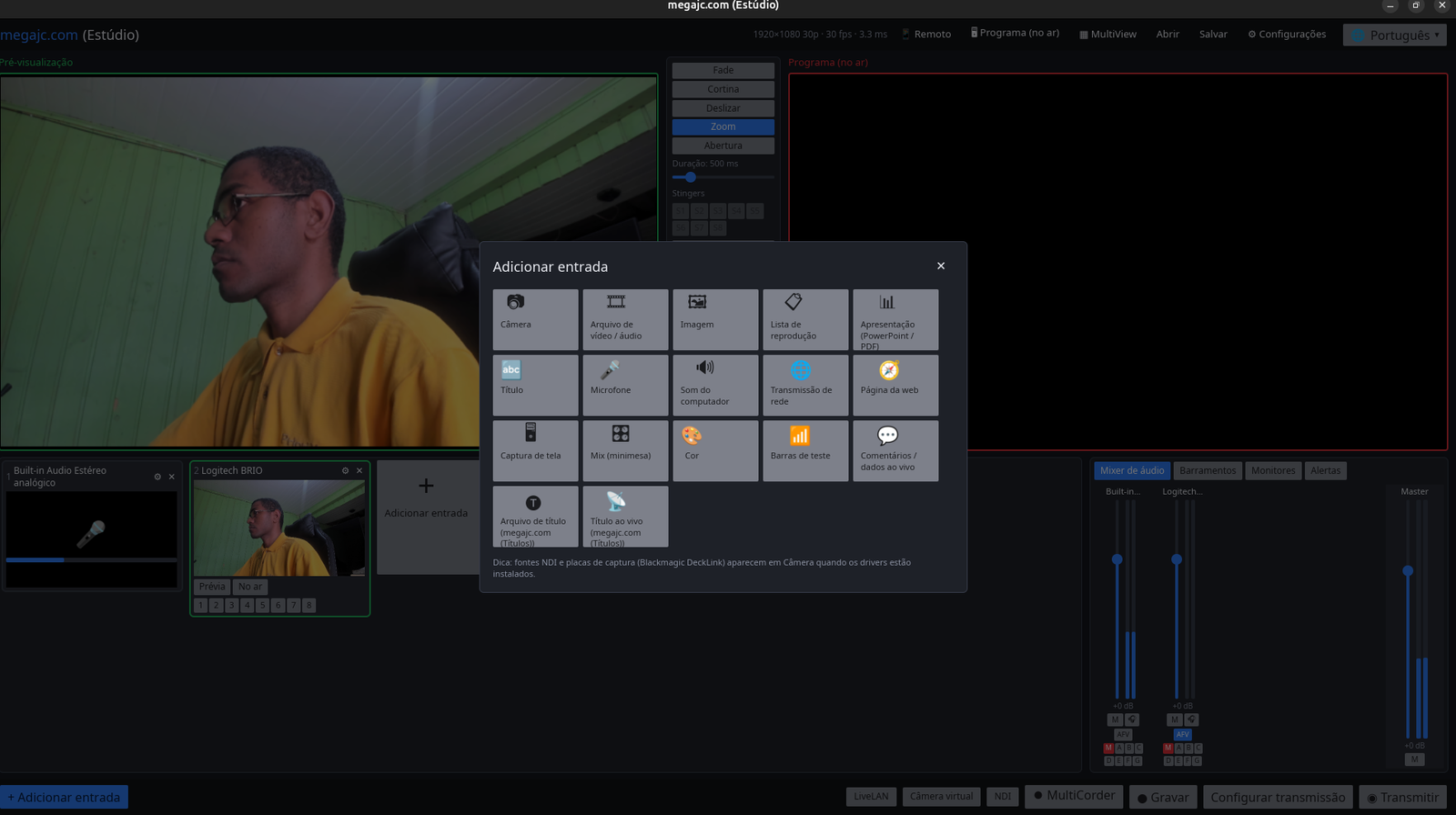 Estúdio: mesa de corte com pré-visualização, programa e mixer de áudio